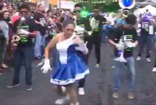 Senadora Jesusa Rodríguez es captada en sensual baile (VIDEO)