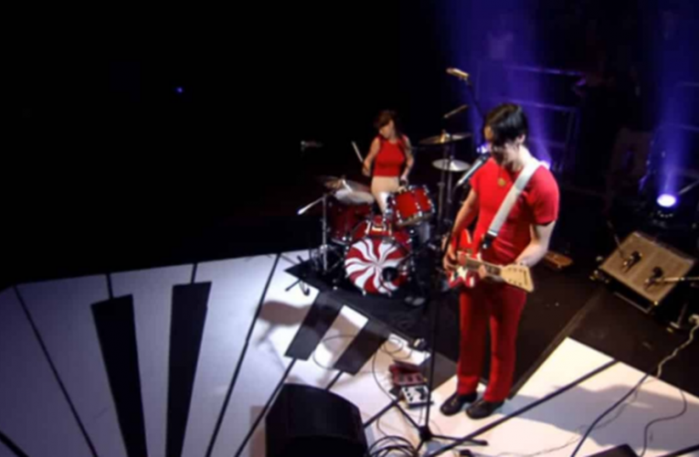 The White Stripes comparte su debut en la tv británica con el tema «Hotel Yorba»
