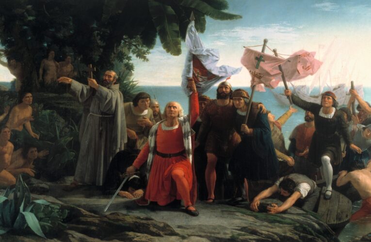 En 1492, la expedición de Cristóbal Colón avista tierra americana en el Caribe.