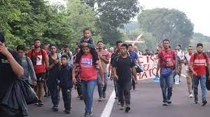 "Viacrucis migrante" avanza por el sur de México sin diálogo con el Gobierno