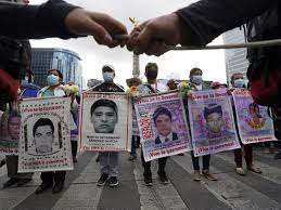 México: detenidos ocho militares por la desaparición de los 43 estudiantes de Ayotzinapa
