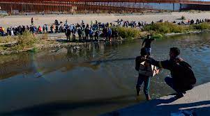 ONG dice que migrantes adolescentes son presa de criminales en México