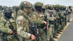 Movilizan 200 efectivos del ejército de México a zona fronteriza de Nuevo Laredo