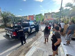 “DERECHO DE PISO”: Casi linchan a extorsionador en Playa del Carmen
