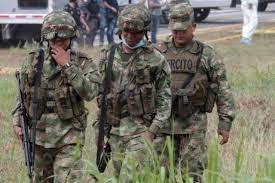 Un ataque con explosivos deja seis soldados muertos en Colombia