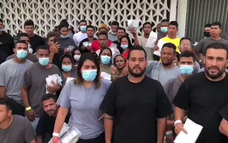 Cientos de venezolanos son devueltos desde Estados Unidos a México