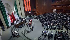 Diputados divididos en debate sobre presupuesto general de México