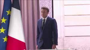 Macron promete en su investidura pasar a la acción para “unir y pacificar” Francia