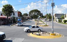 Mejoran 4 cruces con alto índice de percances en Playa del Carmen