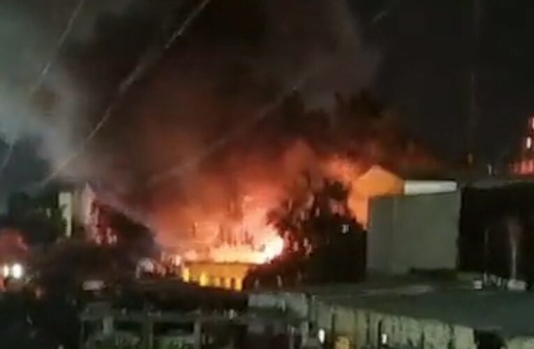 Pirotecnia causa incendio en Playa del Carmen, Quintana Roo