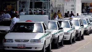 Playa del Carmen protege a turistas en los taxis con códigos QR
