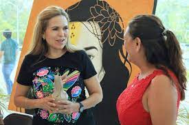 Fortalece Lili Campos a emprendedoras de Playa del Carmen