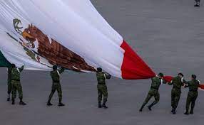 24 de febrero, Día de la Bandera de México: lo que hay detrás de lábaro patrio