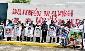 La Comisión de la Verdad en México concluye que la desaparición de los 43 estudiantes de Ayotzinapa “fue un crimen de Estado”