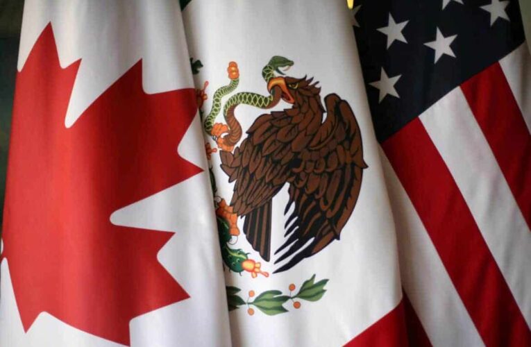 EU y Canadá presionan para legitimar los contratos colectivos de México