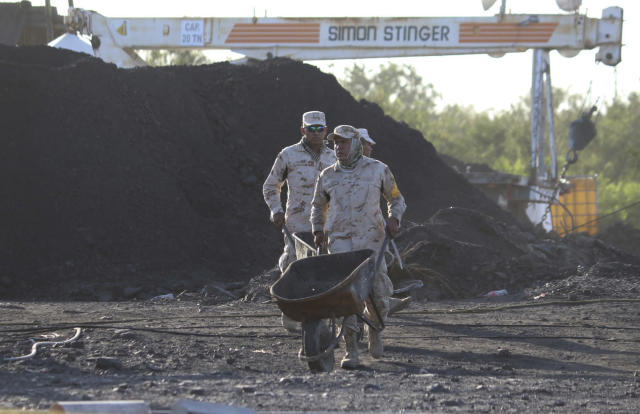 Evalúan nuevas opciones para rescate de mineros en México