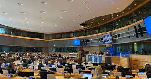 Parlamentarios europeos piden ‘acelerar’ actualización del acuerdo comercial con México