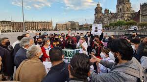 Madres de desaparecidos en México se manifestaron afuera de Palacio Nacional