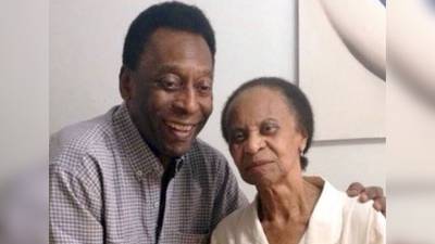 Mamá de Pelé aún no sabe del fallecimiento de su hijo
