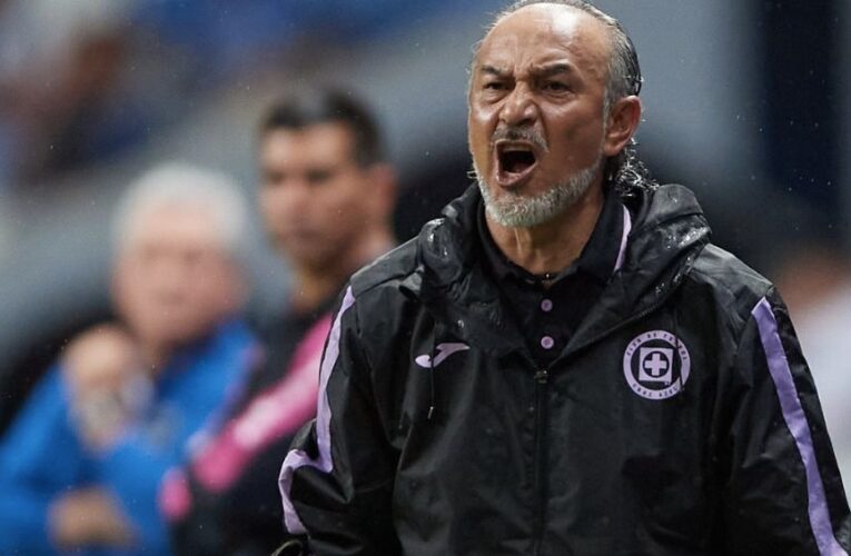 Raúl Gutiérrez deja de ser entrenador del Cruz Azul