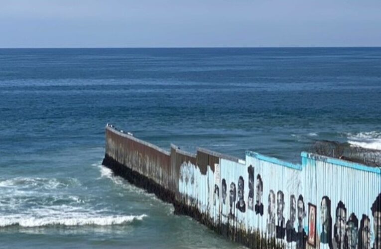 Ocho migrantes muertos en California por naufragio de un bote