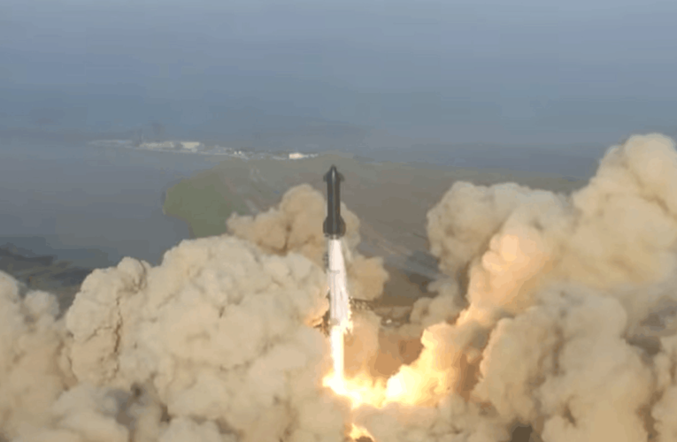 El cohete Starship de SpaceX explota cuatro minutos después del despegue en su primer lanzamiento
