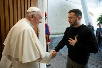 Zelenski se reunió con el papa Francisco en el Vaticano