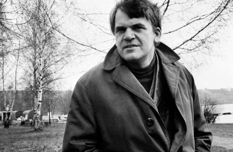 Lamentable pérdida en el mundo literario: Milan Kundera fallece a los 94 años