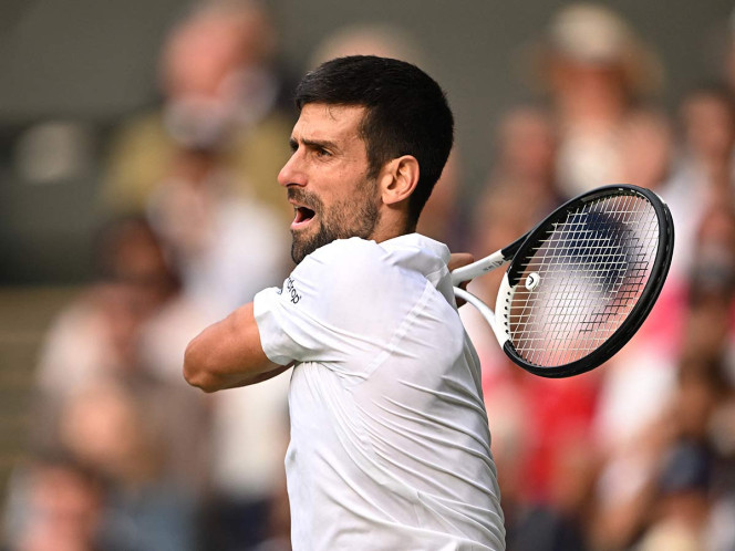 ¡Escándalo en Wimbledon! Djokovic es sancionado con una millonaria multa por un raquetazo impactante
