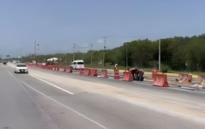 Playa del Carmen: Concluye reparación de carretera donde se abrió un socavón