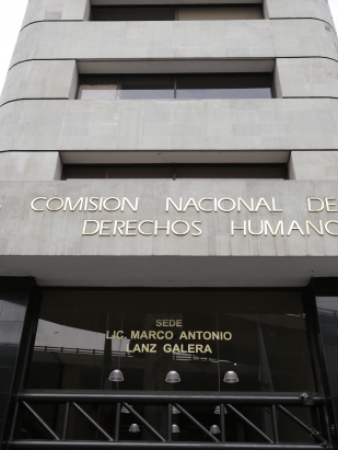 CNDH dirige Recomendación al IMSS por el fallecimiento de una niña que quedó prensada en el elevador de un hospital, en Quintana Roo