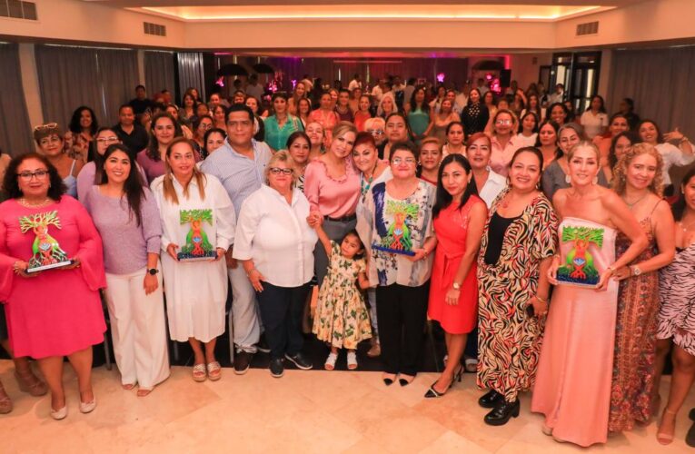 Reconocen en Playa del Carmen a mujeres destacadas