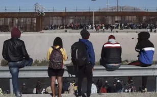México suspende deportación de migrantes por falta de recursos