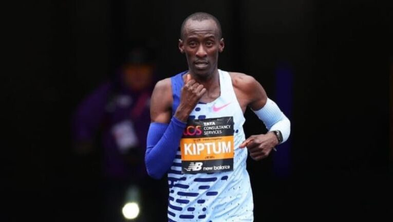Muere Kelvin Kiptum, plusmarquista mundial de maratón, en trágico accidente de tráfico