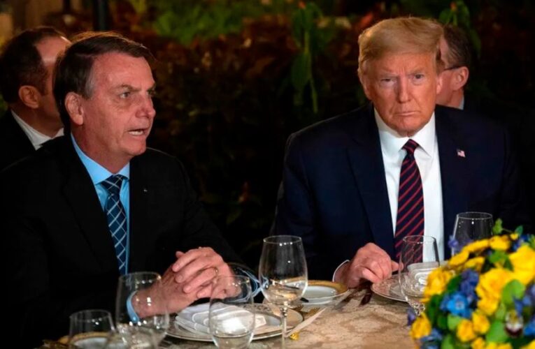Donald Trump anuncia arancel del 50 % a Brasil en represalia por juicio a Bolsonaro