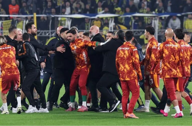 Detienen a 14 jugadores del futbol turco en una investigación sobre apuestas deportivas