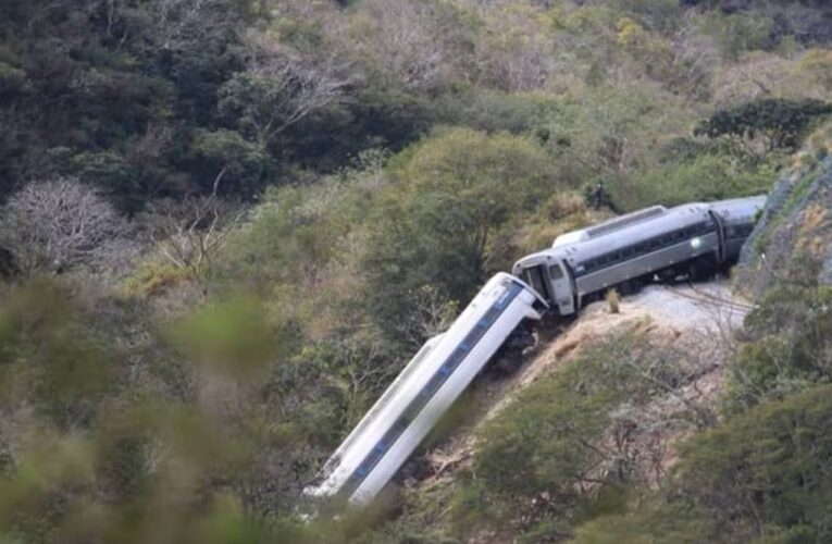 Víctimas del descarrilamiento del Tren Interoceánico presentarán denuncia ante la FGR