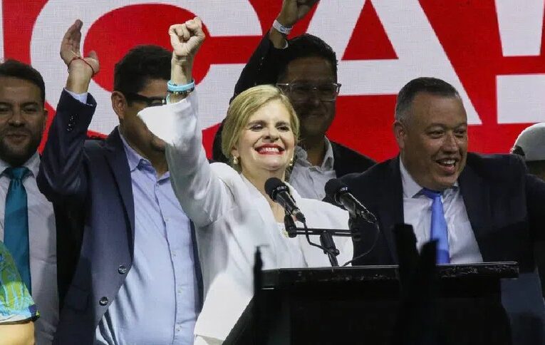 Laura Fernández se perfila como nueva presidenta de Costa Rica