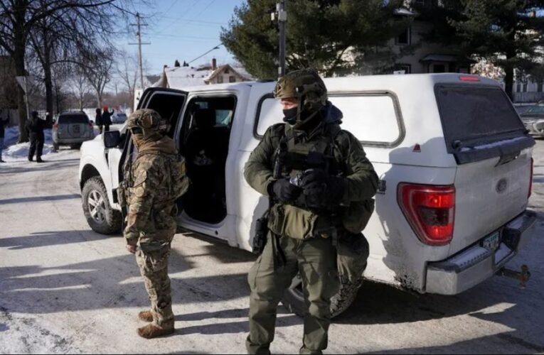 Con sistema de alarmas, habitantes en Los Ángeles alertan por redadas de ICE