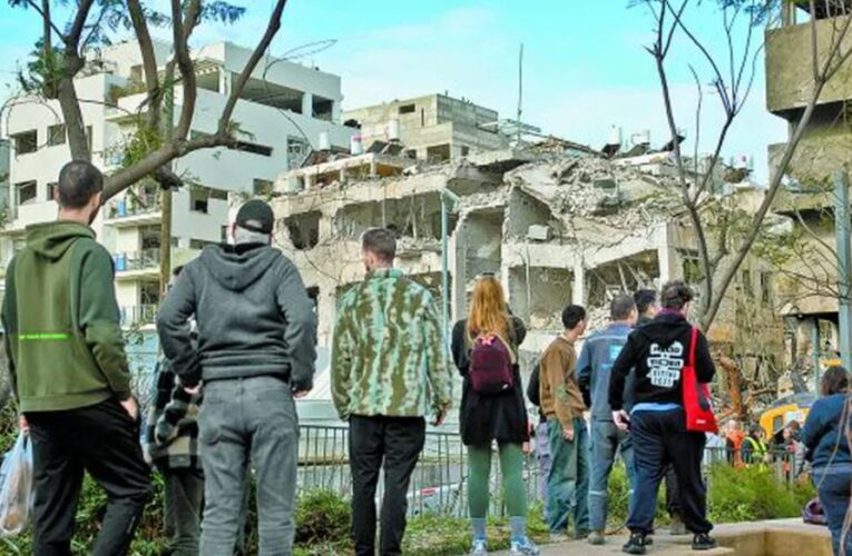 Apuntan Alemania, Reino Unido y Francia a Irán; Donald Trump atacará por 4 semanas