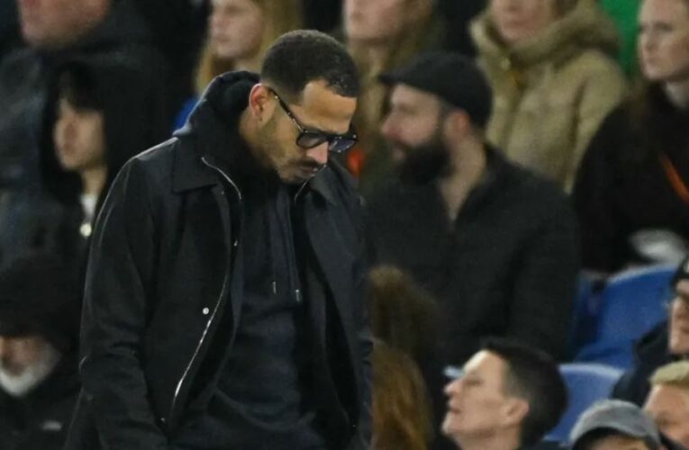 Chelsea despide a Liam Rosenior tras menos de cuatro meses como director técnico