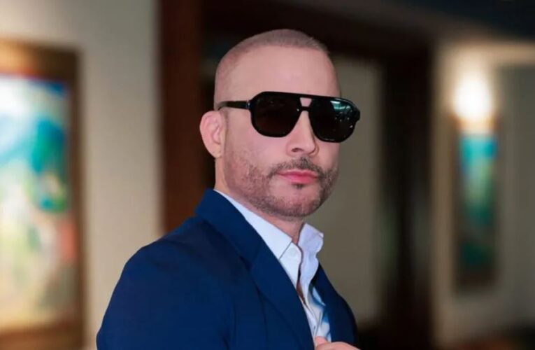 Germán Montero, exvocalista de La Arrolladora, se somete a trasplante capilar tras sentirse “poco atractivo” y se arrepiente de la decisión