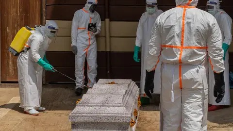 OMS alerta por acelerada propagación del ébola en Congo; suman 896 casos y 232 fallecidos