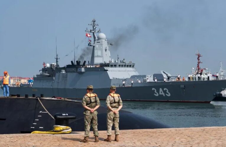 China lanza misil estratégico en el Pacífico e inicia maniobras navales con Rusia