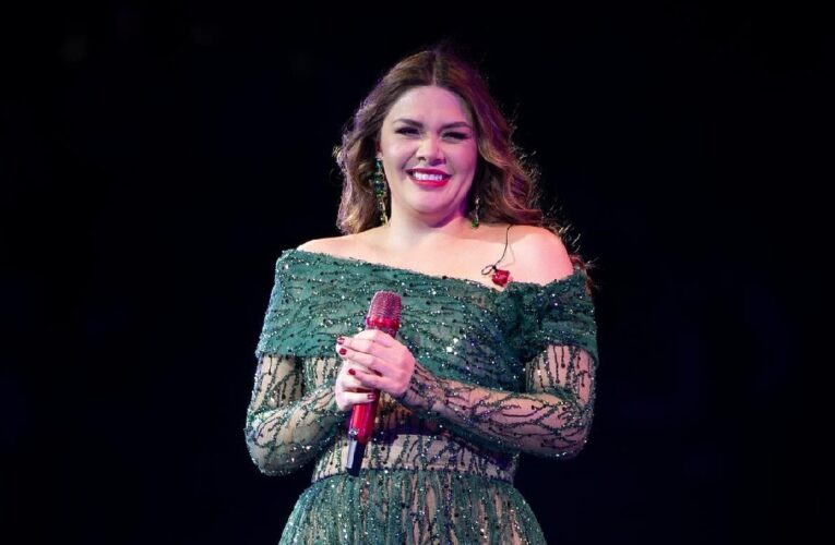 Yuridia denuncia invasión a su privacidad; advierte que dejará de dar fotos y saludos si vuelve a pasar