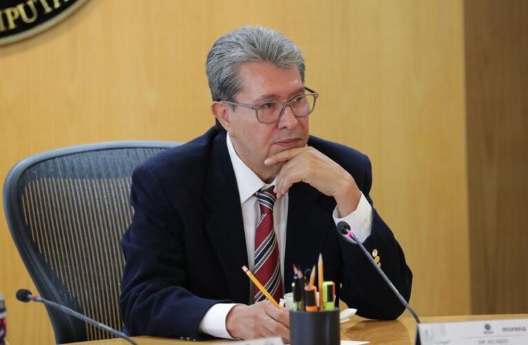 Alista Cámara de Diputados agenda prioritaria y Ricardo Monreal hace llamado contra el ausentismo