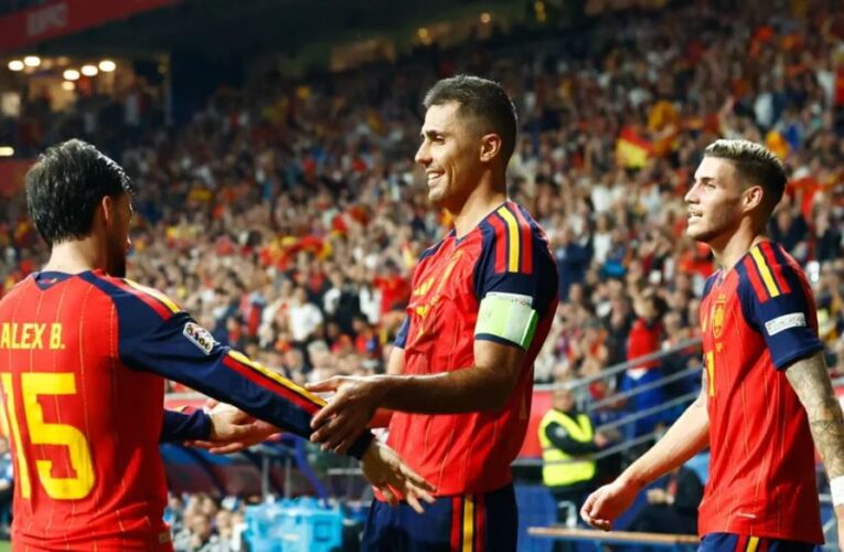 España mantiene paso perfecto en UEFA Nations League con victoria sobre Chequia