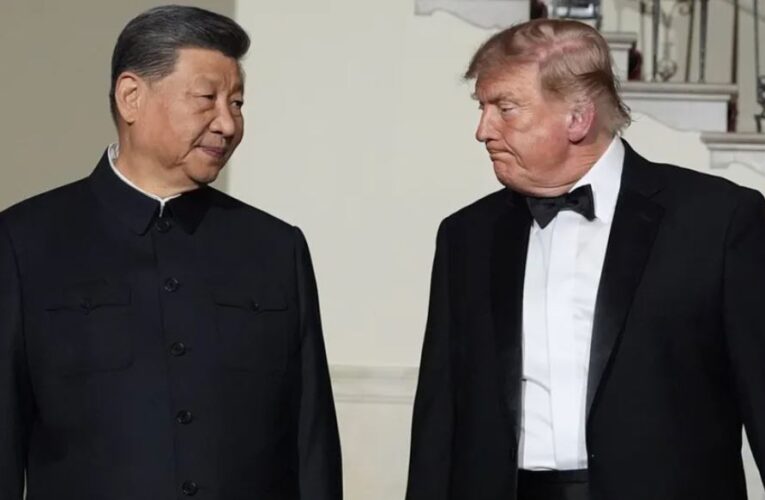 Donald Trump advierte que considerará “enemigo” a quien diga ‘Inteligencia Artificial’ en vez de ‘Superinteligencia’