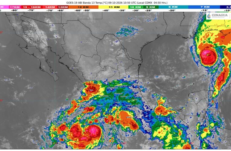 El huracán Simón continuará intensificándose frente a las costas del occidente de México.