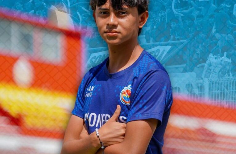 Convocan a Ricardo Peralta a la selección Estrellas Premier